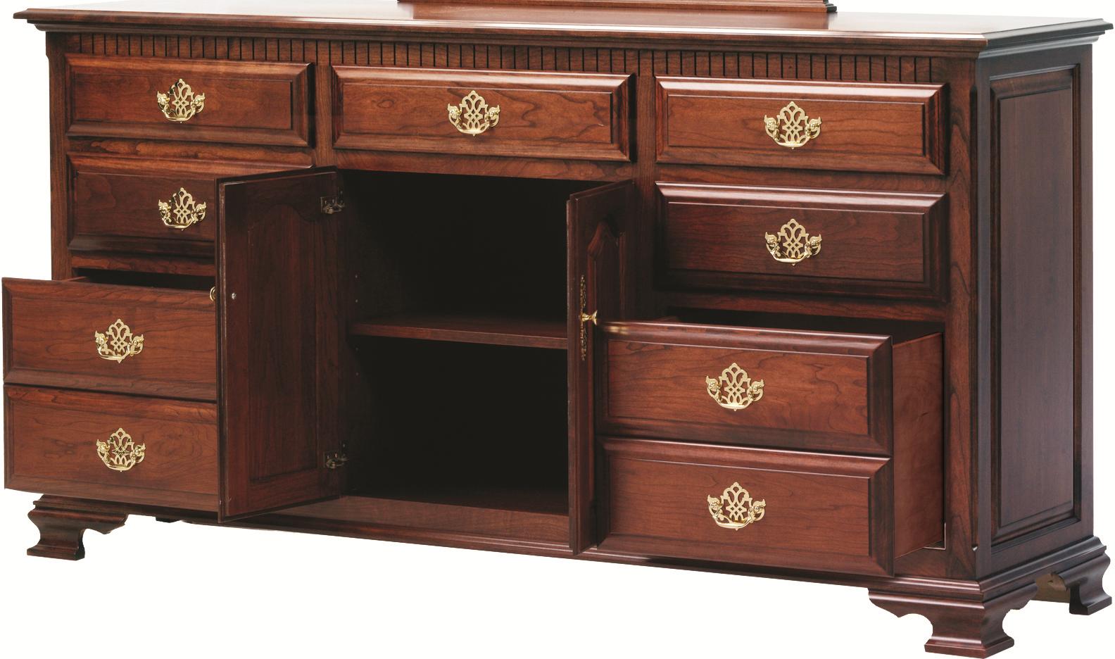 Millcraft Victorias Tradition MF7072DR Dresser with 7 Drawers and 2